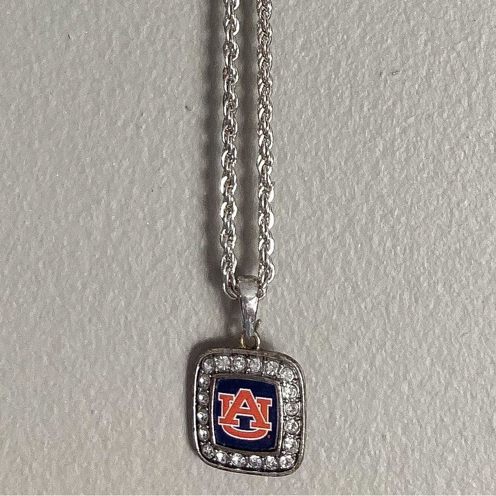 Auburn Necklace